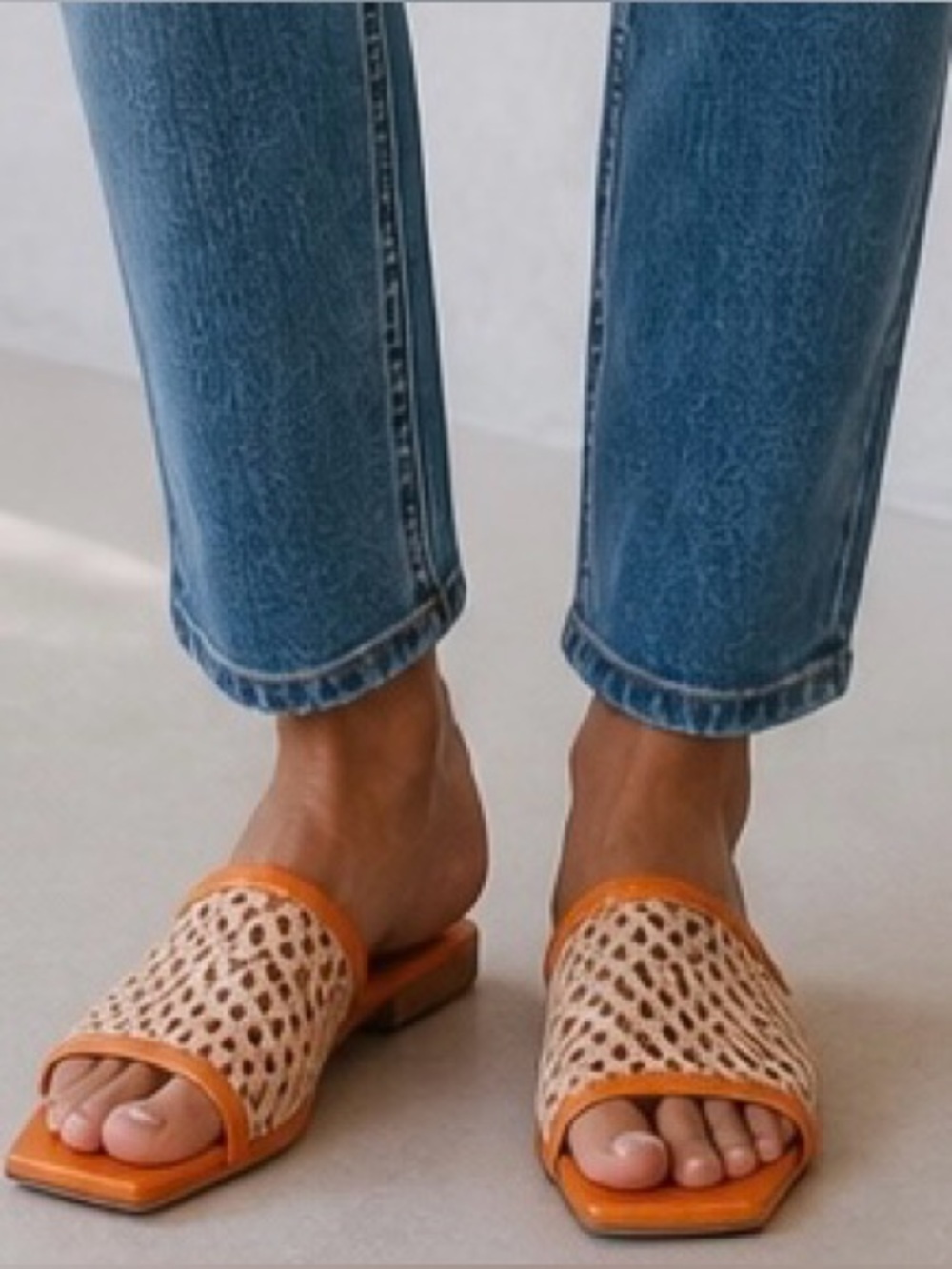 New Adriana Lourenço Brazil Slip On Rattan and Leather Flat Sandals – Size 8